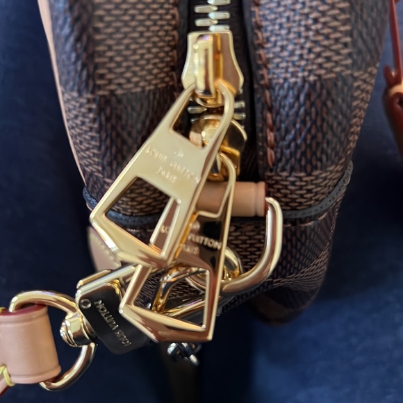 Authentic Louis Vuitton Valisette Souple BB - Picture 6 of 9